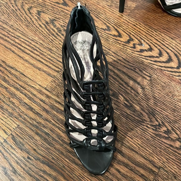 Vince Camuto Heels - Picture 2 of 4